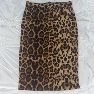 Leopard print high waisted skirt